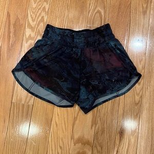 lululemon Tracker short, size 4. Worn once.